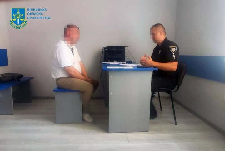 oformyly-doplat-na-ponad-22-mln-hryven-pratsivnyky-filii-ukrzaliznytsia-pidozriuiutsia-u-makhinatsiiakh-z-koshtamy