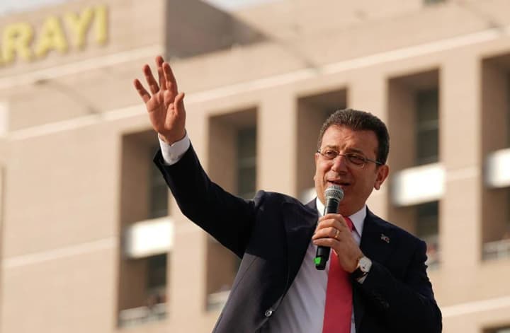 erdogans-opposition-istanbul-mayor-sentenced-to-almost-two-years-in-prison-media