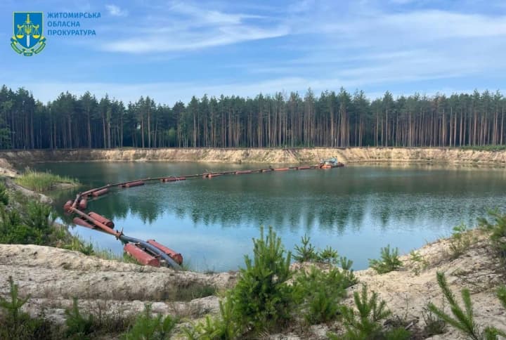 nezakonno-dobuvaly-pisok-dyrektor-pidpryiemstva-na-zhytomyrshchyni-otrymav-pidozru-za-miliardni-zbytky-dovkilliu