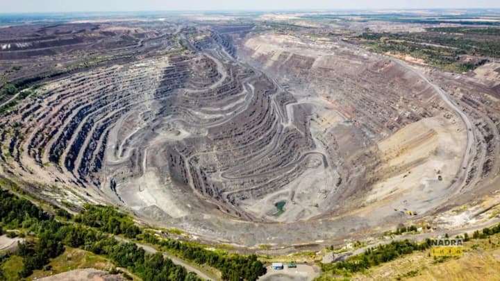 ukhylennia-vid-splaty-podatkiv-na-17-mlrd-hrn-spravu-kerivnyka-poltavskoho-hzk-oliharkha-vtikacha-zhevaho-peredaly-do-sudu