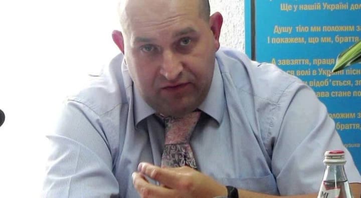 oruzheinii-baron-ili-instruktor-zhena-figuranta-dela-o-torgovle-boepripasami-publichno-opravdivaet-deistviya-eks-zamestitelya-nachalnika-gai-yanukovicha