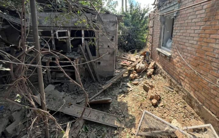 voroh-atakuvav-chotyry-raiony-dnipropetrovshchyny-12-liudei-poraneni-poshkodzheni-navchalnyi-zaklad-ta-adminbudivli