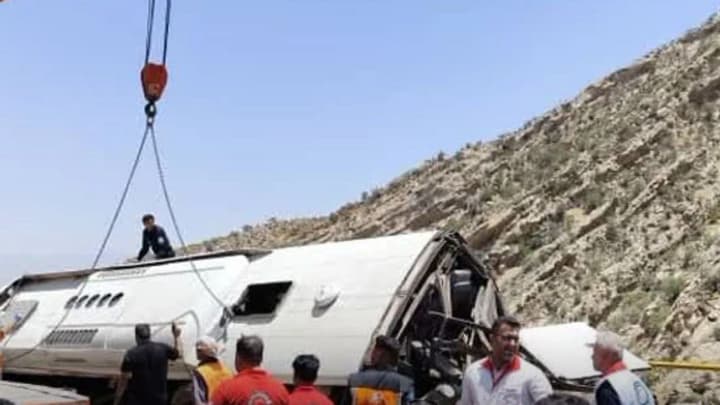 at-least-21-people-died-in-a-bus-accident-in-southern-iran