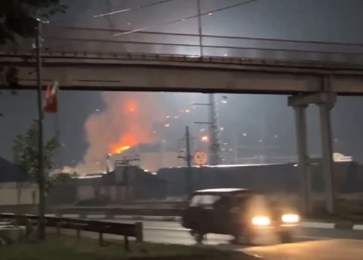 droni-unichtozhili-zheleznodorozhnii-uzel-v-rostovskoi-oblasti-rf-gromko-i-v-podmoskove