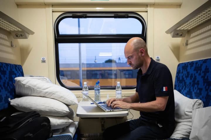 holova-mzs-frantsii-yide-do-kyieva-zhan-noel-barro-ozvuchyv-detali