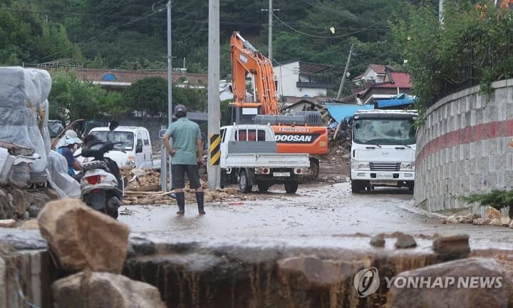 in-south-korea-rains-eased-after-record-downpours-18-dead