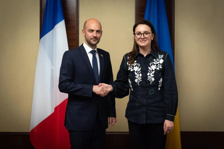 ukraina-ta-frantsiia-stvoriat-fond-na-200-mln-yevro-dlia-pidtrymky-krytychnoi-infrastruktury-svyrydenko