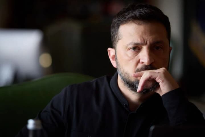 zelenskyi-rozpoviv-starmeru-pro-perehovory-z-rf-u-stambuli-pro-shcho-shche-yshlosia