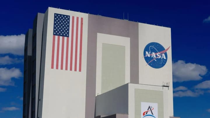 nasa-sokrashchaet-pochti-4-tisyachi-sotrudnikov-po-programme-otlozhennogo-uvolneniya