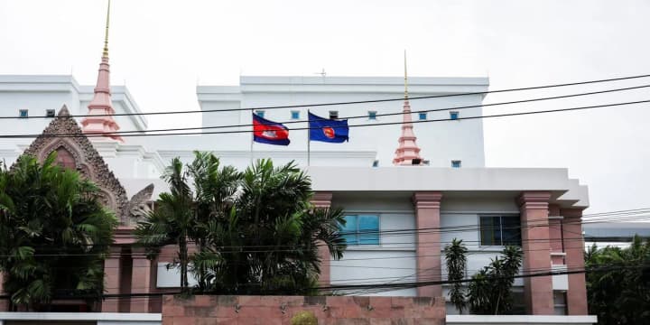 thailand-and-cambodia-agree-to-begin-truce-talks