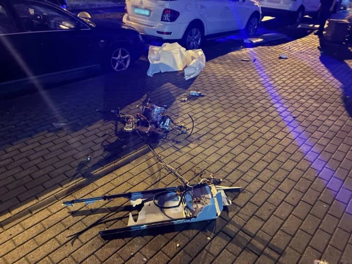 crashed-into-a-house-and-damaged-a-car-an-unknown-drone-fell-in-minsk-after-being-affected-by-electronic-warfare