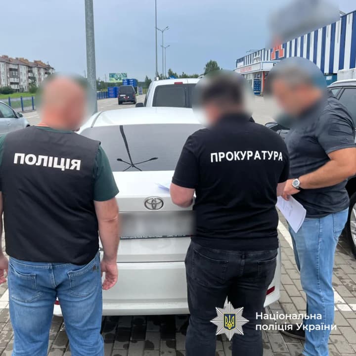 litak-i-miliony-hotivkoiu-troie-deputativ-mistsevykh-rad-otrymaly-pidozry-za-prykhovani-aktyvy-na-25-mln-hrn