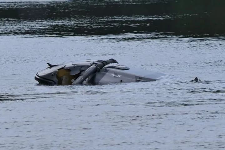 in-germany-a-bundeswehr-plane-two-people-died-one-more-is-considered-missing