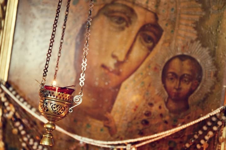 uspenskii-post-2025-kakie-pravila-pitaniya-i-zapreti