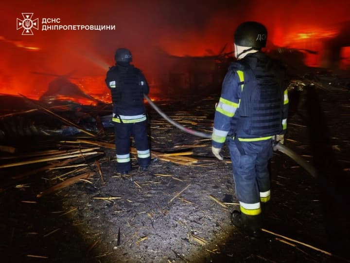 russians-attacked-dnipropetrovsk-region-at-night-fires-broke-out-at-enterprises