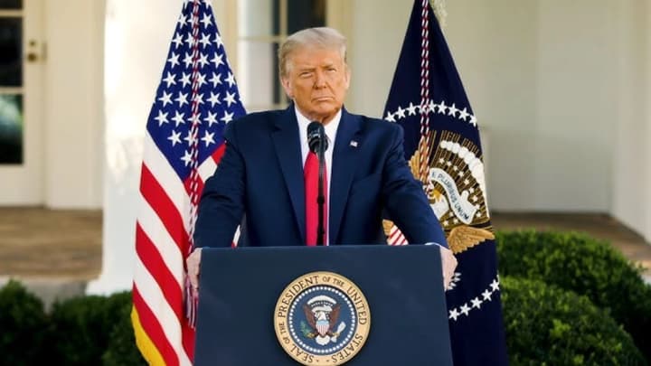 tramp-vvede-sanktsii-pislia-10-dennoho-dedlainu-ale-maie-sumniv-shchodo-yikhnoho-vplyvu-na-rosiiu