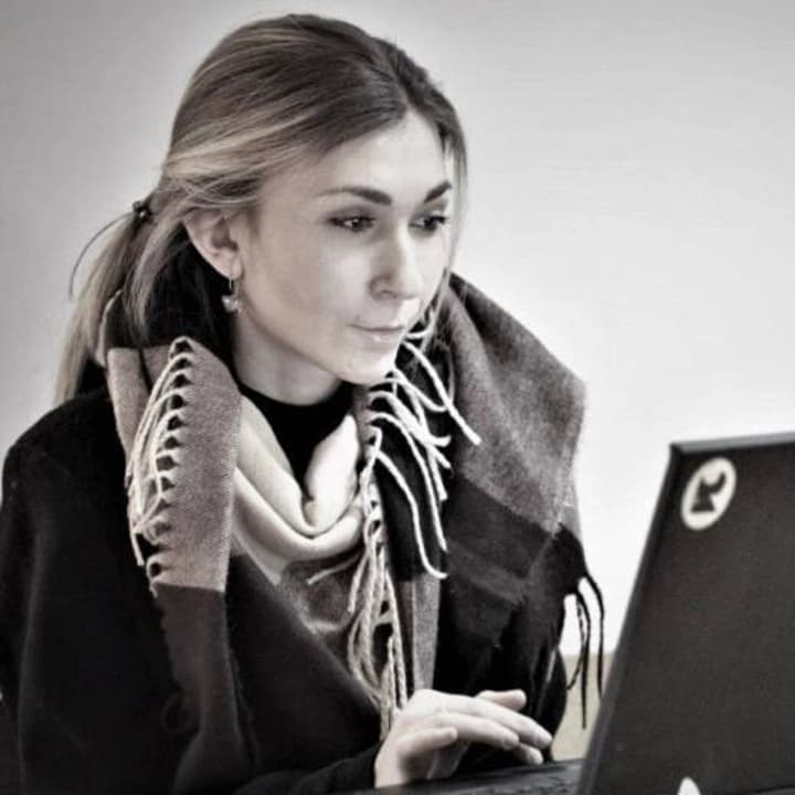 zelenskii-nagradil-ordenom-svobodi-zhurnalistku-viktoriyu-roshchinu-pogibshuyu-v-rossiiskom-plenu