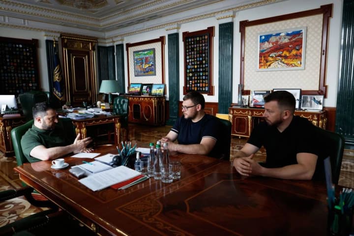 one-of-the-mps-heads-of-administrations-national-guard-military-exposed-for-bribery-zelenskyy-revealed-details