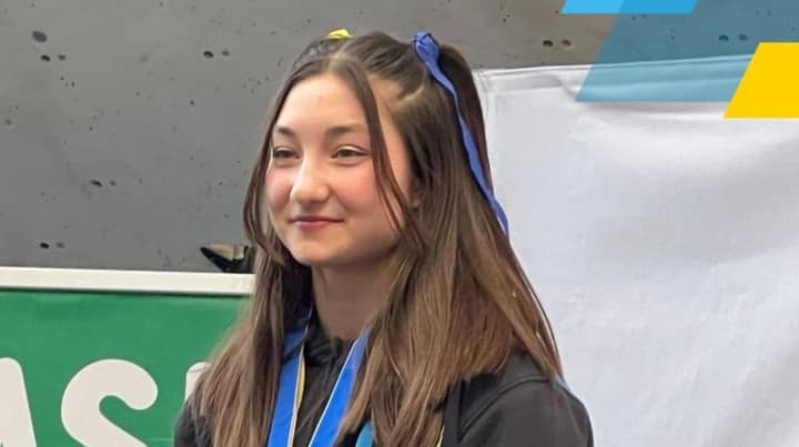 ukrainka-kazbekova-stala-chempionkoiu-svitu-sered-yunioriv-zi-skelelazinnia