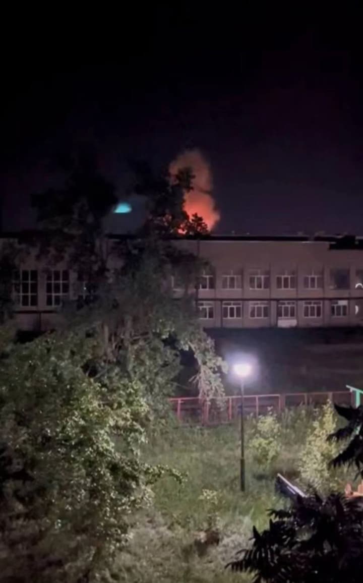 nochnie-vzrivi-sotryasli-rossiiskie-goroda-video-i-detali-ataki-4-avgusta