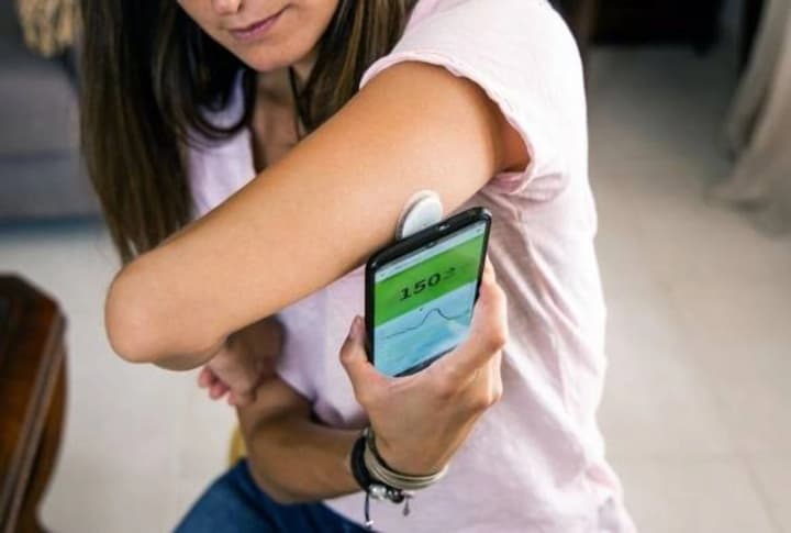 endokrynolohynia-rozkryla-perevahy-ta-ryzyky-datchykiv-monitorynhu-hliukozy