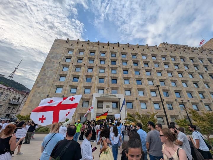 russia-started-the-war-activists-protested-in-tbilisi-after-prime-minister-kobakhidzes-statements-about-the-august-war