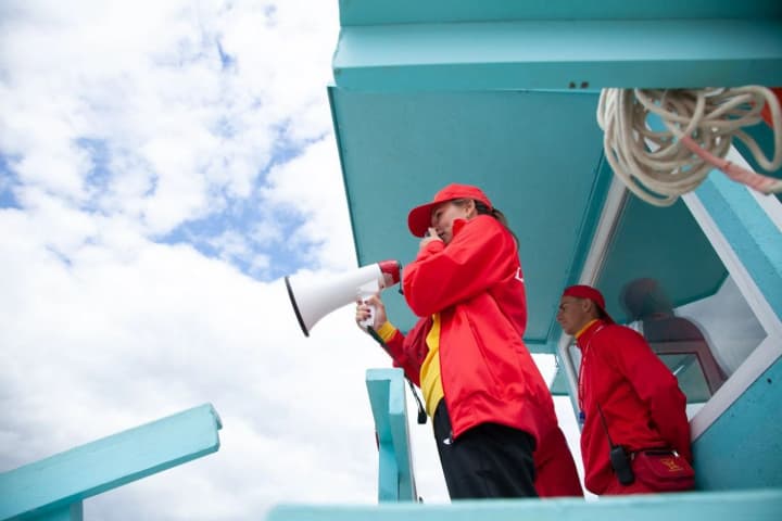 up-to-a-quarter-of-beach-water-samples-do-not-meet-standards-where-you-can-and-cannot-swim