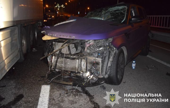 drunk-foreigner-in-range-rover-caused-a-major-accident-in-kyiv-there-is-a-victim