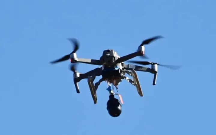 bespilotniki-gur-porazili-nefteperekachivayushchuyu-stantsiyu-v-bryanskoi-oblasti-istochniki