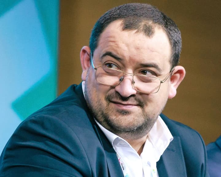 a-peoples-deputy-has-no-right-to-be-a-lobbyist-where-does-the-protection-of-interests-end-and-illegal-influence-begin