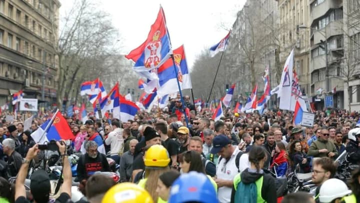mass-protests-continue-in-serbia-dozens-reported-injured