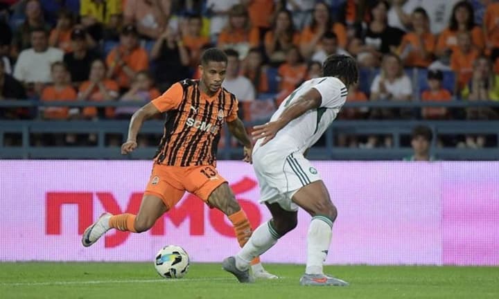 shakhtar-prohrav-panatinaikosu-v-serii-penalti-ta-pereishov-u-lihu-konferentsii