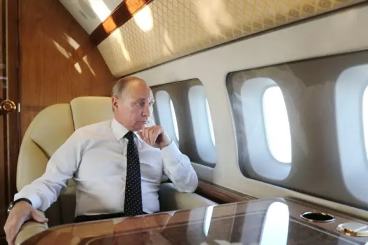 samolet-putina-viletel-iz-magadana-i-cherez-neskolko-chasov-prizemlitsya-v-ankoridzhe