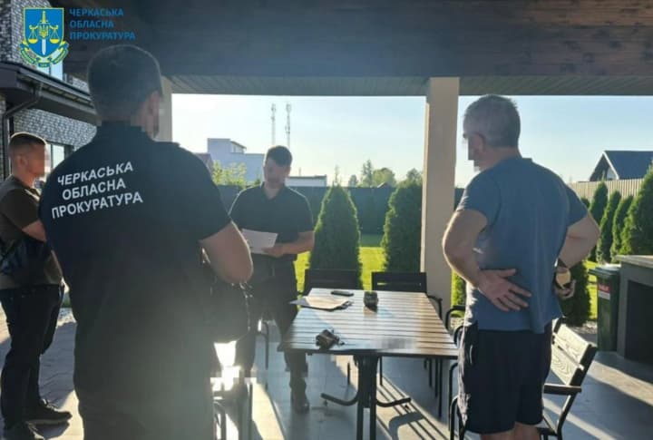 masshtabni-zlovzhyvannia-na-260-milioniv-hryven-vykryly-na-cherkashchyni-oholosheno-20-pidozr