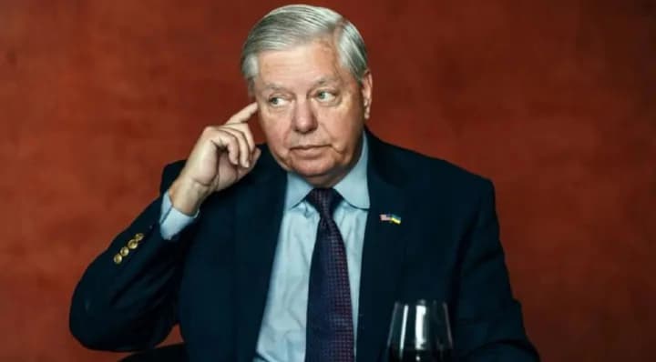 a-key-part-of-the-equation-senator-graham-proposes-increasing-economic-pressure-on-russia-to-end-the-war