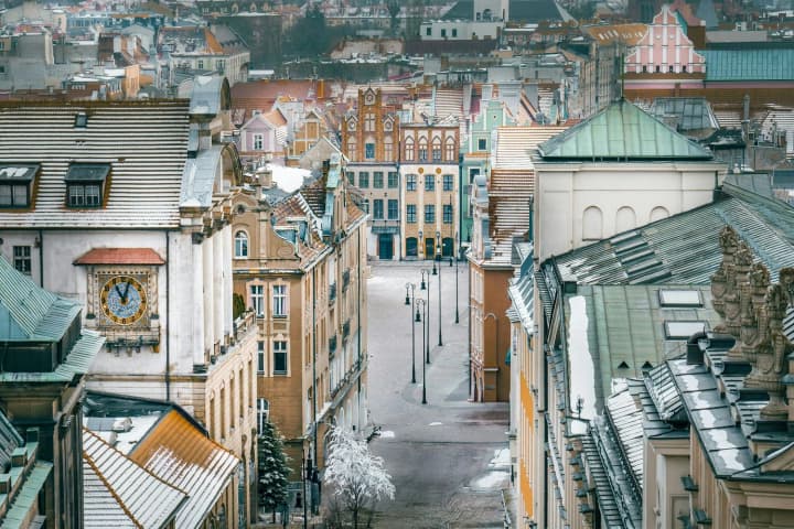 european-countries-restrict-real-estate-purchases-by-russian-citizens-which-countries-are-on-the-list