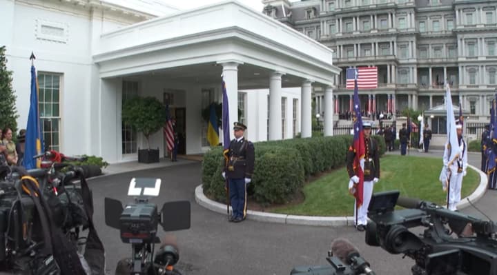 bilyi-dim-dodav-ostanni-shtrykhy-do-vizytu-zelenskoho