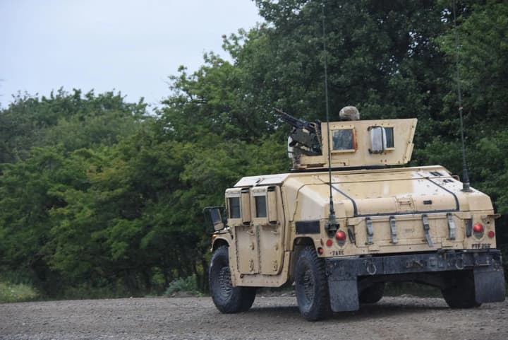 voiska-natsgvardii-ssha-styagivayut-v-vashington-chto-proiskhodit