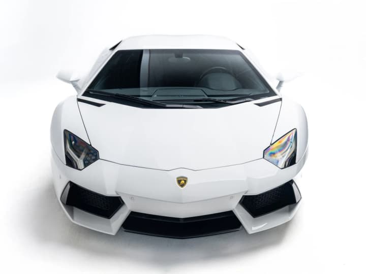 lamborghini-donates-first-aventador-in-usa-supercar-legend-finds-new-home-in-museum