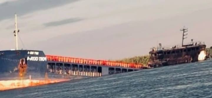 british-intelligence-stated-that-as-a-result-of-a-ukrainian-drone-strike-the-russian-vessel-port-olya-4-partially-sank