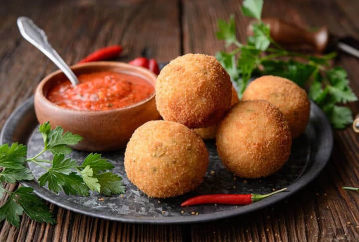 vkusnie-i-pitatelnie-blyuda-iz-risa-top-interesnikh-retseptov