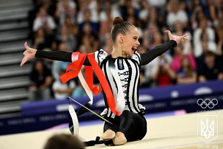 ukrainskaya-gimnastka-onofriichuk-ostanovilas-v-shage-ot-medali-na-chm