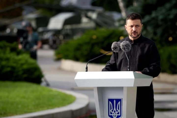 zelenskii-ukraina-primenyaet-sobstvennoe-dalnoboinoe-oruzhie-ogranichenii-ot-ssha-net