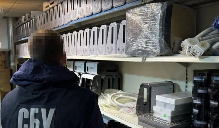 poltavskyi-pidpryiemets-postachav-kosmetolohichni-aparaty-konsultanttsi-derzhdumy-rf