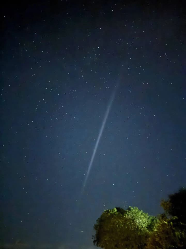 zagadochnii-luch-sveta-v-nebe-nad-ukrainoi-astronom-obyasnil-chto-eto-bilo