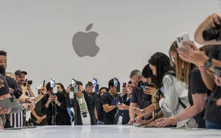 apple-gotovit-samii-tonkii-iphone-i-skladnoi-smartfon-v-sentyabre-prezentatsiya-tolko-odnoi-iz-etikh-novinok