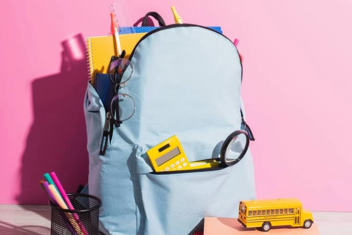 ukrainians-applied-for-the-schoolchilds-package-for-over-half-of-first-graders-most-via-diia