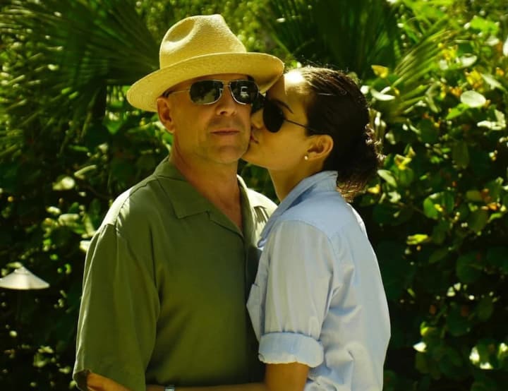 zhena-bryusa-uillisa-rasskazala-o-samom-slozhnom-reshenii-kotoroe-yei-prishlos-prinyat-v-otnoshenii-muzha