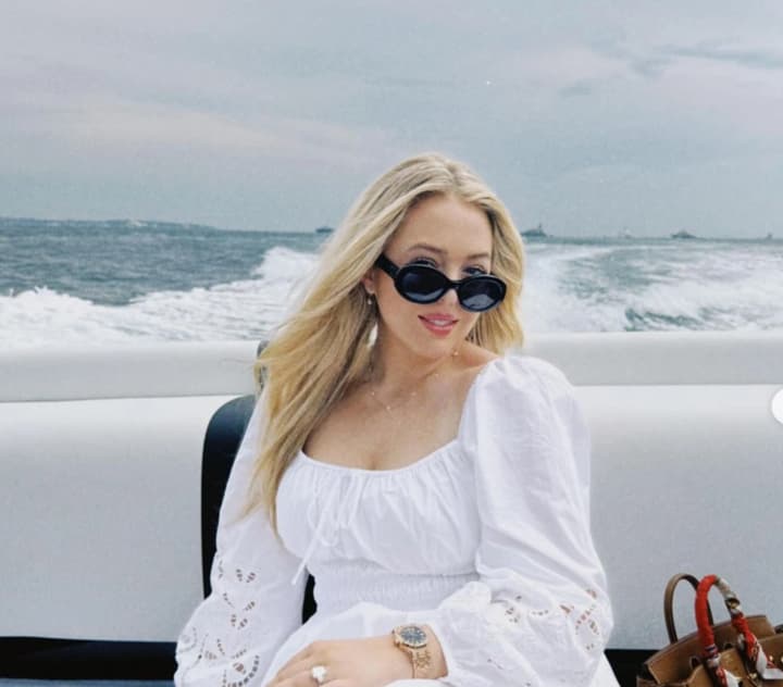 mii-naikrashchyi-druh-i-naikrashchyi-tato-u-sviti-donka-trampa-tiffani-pryvitala-svoho-cholovika-maila-z-dnem-narodzhennia