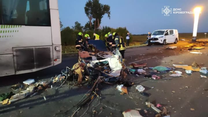 two-buses-collided-in-kirovohrad-region-6-dead-including-a-child